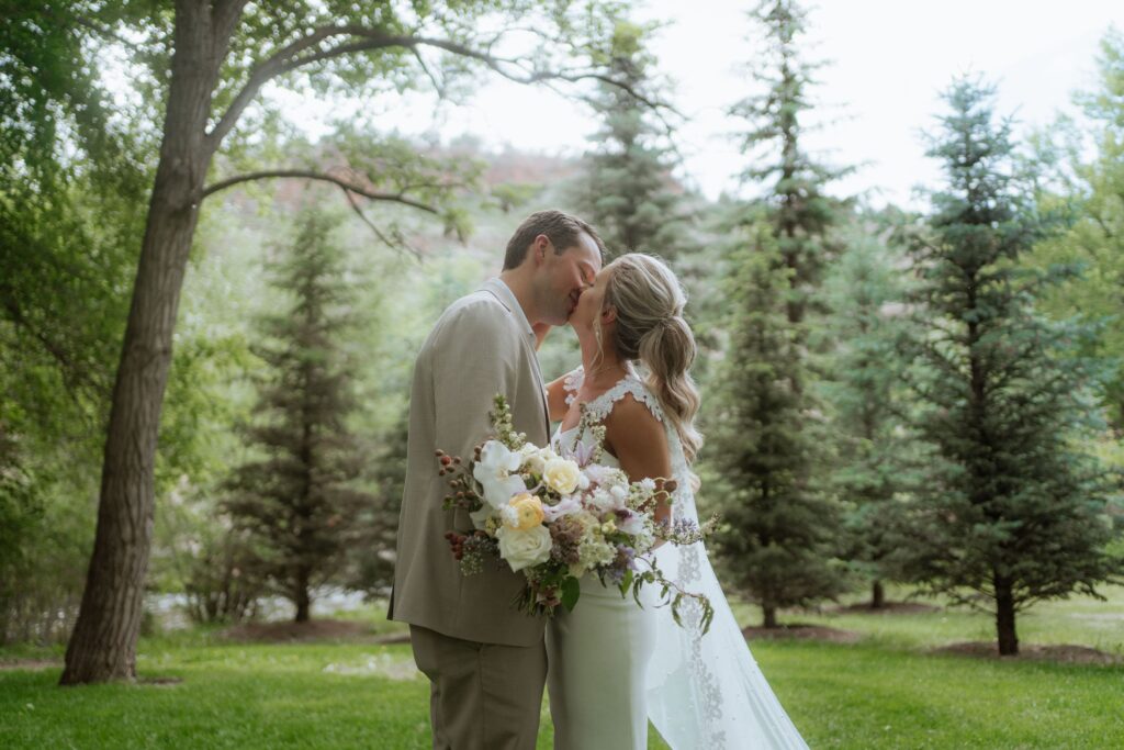 couple portraits at the lyons farmette